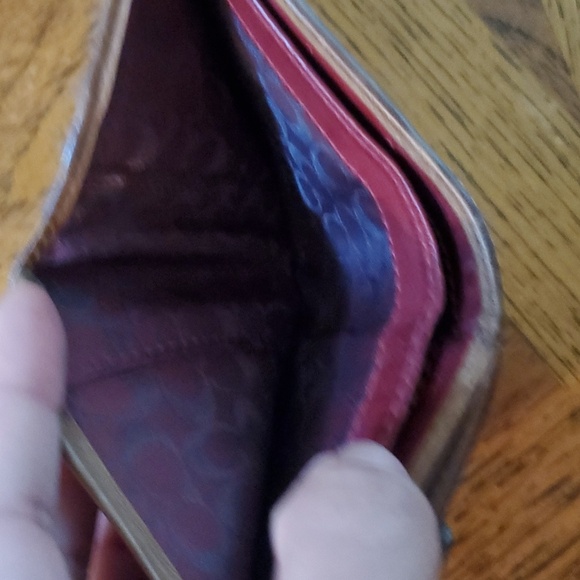 Coach 70/80s Wallet - Picture 3 of 5